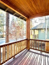 2389 NW High Lakes Loop in Bend, OR - Building Photo - Building Photo