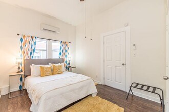 118 Glorietta in San Antonio, TX - Building Photo - Building Photo