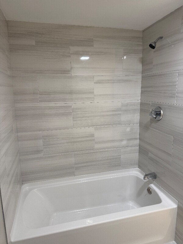 654 Alden St in Fall River, MA - Building Photo - Building Photo