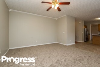 261 Diamond Valley Pass in Canton, GA - Building Photo - Building Photo