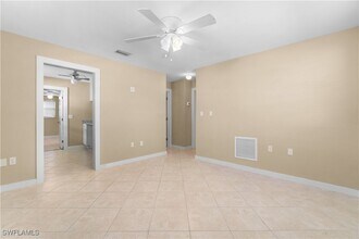 530 92nd Ave N in Naples, FL - Building Photo - Building Photo