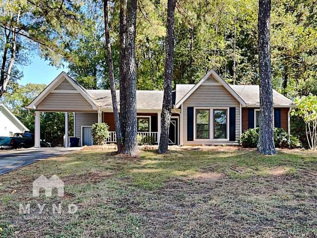 property at 264 Fennel Wy SW