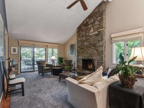 1 Azalea Rd in Asheville, NC - Building Photo - Building Photo