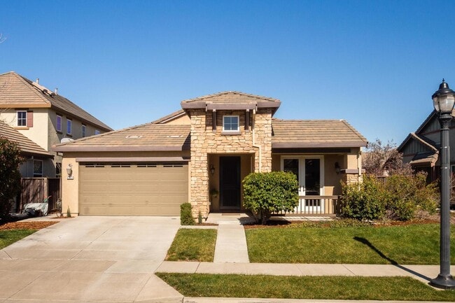 property at 2383 Mack Pl