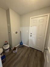 18 Oakwood St in Worcester, MA - Building Photo - Building Photo