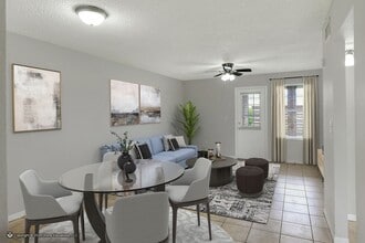 2121 Cabernet Ct in Eagle Lake, FL - Building Photo - Building Photo