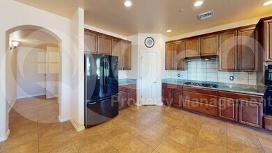 9398 E Desert Milkweed Ct in Corona De Tucson, AZ - Building Photo - Building Photo