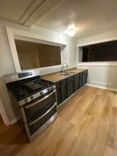 1228 E 340th St in Eastlake, OH - Building Photo - Building Photo