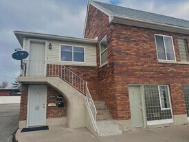 28 N 200 E in Tremonton, UT - Building Photo