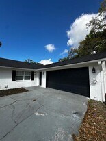 1520 Country Ridge Dr in Lakeland, FL - Building Photo