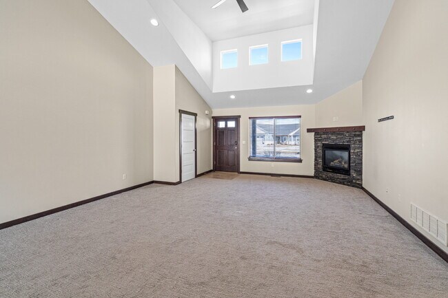 623 Stewart Loop in Bozeman, MT - Building Photo - Building Photo