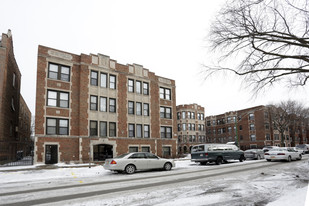 Bennett Apartments in Chicago, IL - Building Photo