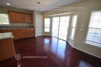2559 Britney Lakes Ln in Jacksonville, FL - Building Photo - Building Photo