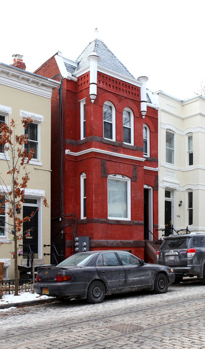 3336 P St NW in Washington, DC - Foto de edificio