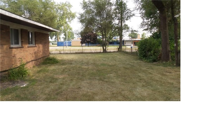 21901 Sloman St in Oak Park, MI - Foto de edificio - Building Photo