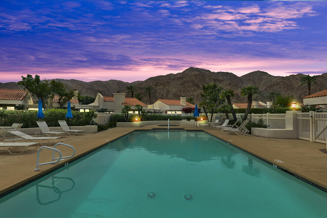 77463 Calle Mazatan in La Quinta, CA - Building Photo