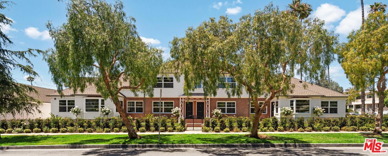 831 Idaho Ave in Santa Monica, CA - Building Photo