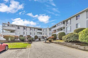 32950 Amicus Pl in Abbotsford, BC - Building Photo