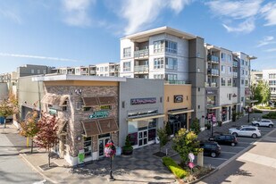 15745 Croydon Dr in Surrey, BC - Building Photo