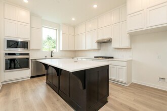 6522 Bramble Cv Ln in Fulshear, TX - Building Photo - Building Photo