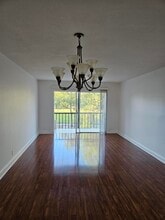 8000 S Colony Cir in Tamarac, FL - Building Photo - Building Photo