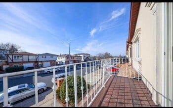 459 Klondike Ave, Unit Main in Staten Island, NY - Foto de edificio - Building Photo