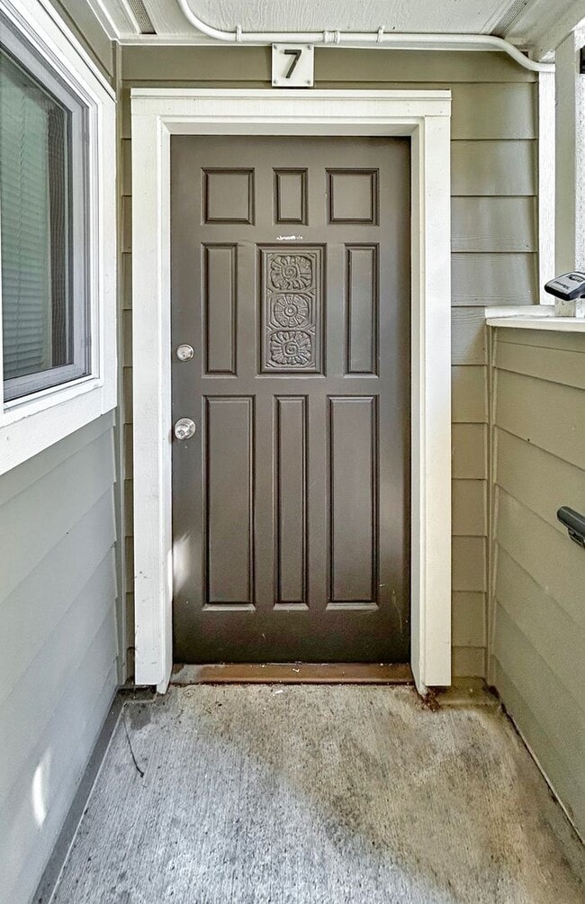 property at 7571 Old Redmond Rd