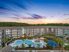 Amberlin Wiregrass Ranch 55+ Active Adult in Wesley Chapel, FL - Building Photo - Building Photo