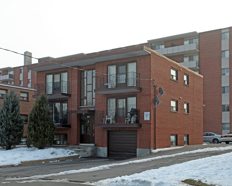 365 Elgin Ct in Oshawa, ON - Building Photo