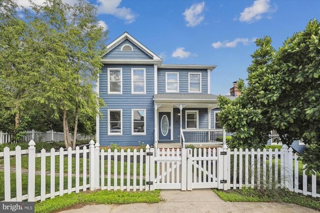 property at 404 Fairlea Dr