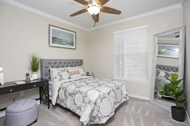 Encore at Buckingham in Richardson, TX - Building Photo - Interior Photo