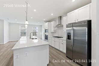 2556B Verona Pl in Ellicott City, MD - Building Photo - Building Photo