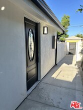 6925 Gazette Ave in Los Angeles, CA - Building Photo - Building Photo