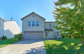 14337 Weeping Cherry Dr in Fishers, IN - Building Photo