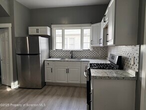 2204 Golden Ave in Scranton, PA - Building Photo - Building Photo