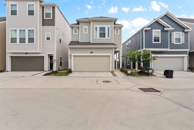 property at 3207 Cedar Dawn Ln