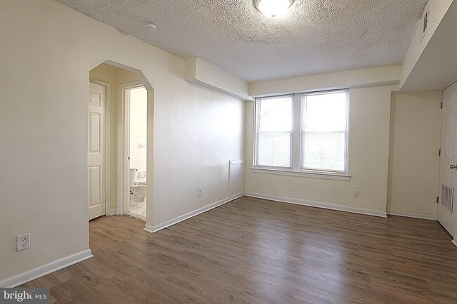 4329 Halley Terrace SE in Washington, DC - Foto de edificio - Building Photo