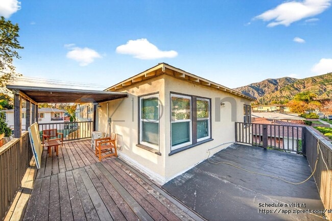 property at 1255 Del Rey Ave