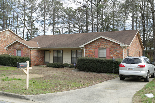 6242 Olde Towne Dr in Columbus, GA - Foto de edificio - Building Photo