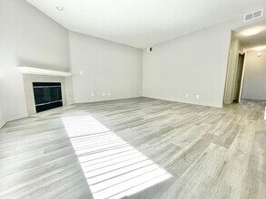 11223 Richland Ave in Los Angeles, CA - Building Photo - Building Photo
