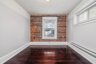 Goldie in Seattle, WA - Foto de edificio - Interior Photo