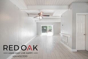 915 Paseo Grande, Unit 9 in Corona, CA - Building Photo