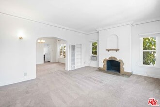 643 S Detroit St in Los Angeles, CA - Building Photo - Building Photo