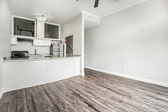 7820 Seawall Blvd, Unit 312 in Galveston, TX - Building Photo - Building Photo