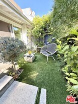 4305 Alla Rd in Marina Del Rey, CA - Building Photo