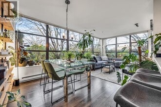 306 6th St in New Westminster, BC - Building Photo - Building Photo