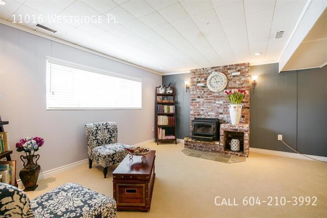 Sunshine Hills Home with Rec Room and Patio in Delta, BC - Building Photo - Building Photo