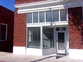 197 N 2nd St, Unit 101 in Albemarle, NC - Building Photo