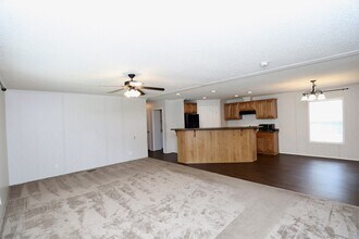 3852 Loss Brook Rd in Manning, SC - Building Photo - Building Photo
