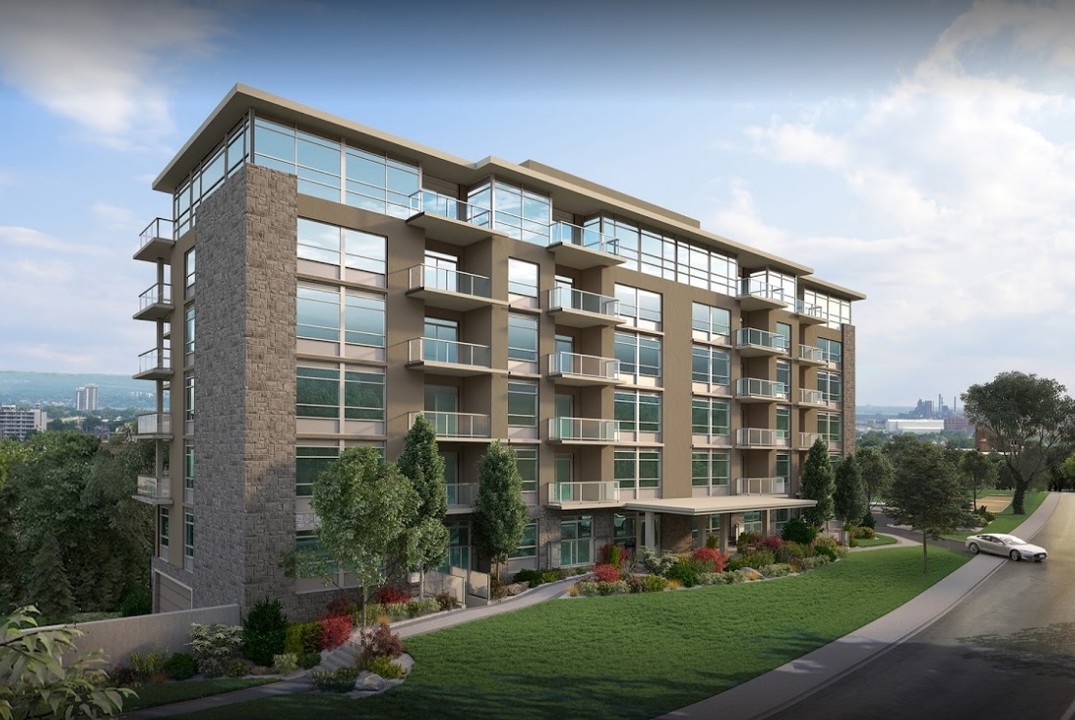 Vista Condos on Charlton in Hamilton, ON - Building Photo